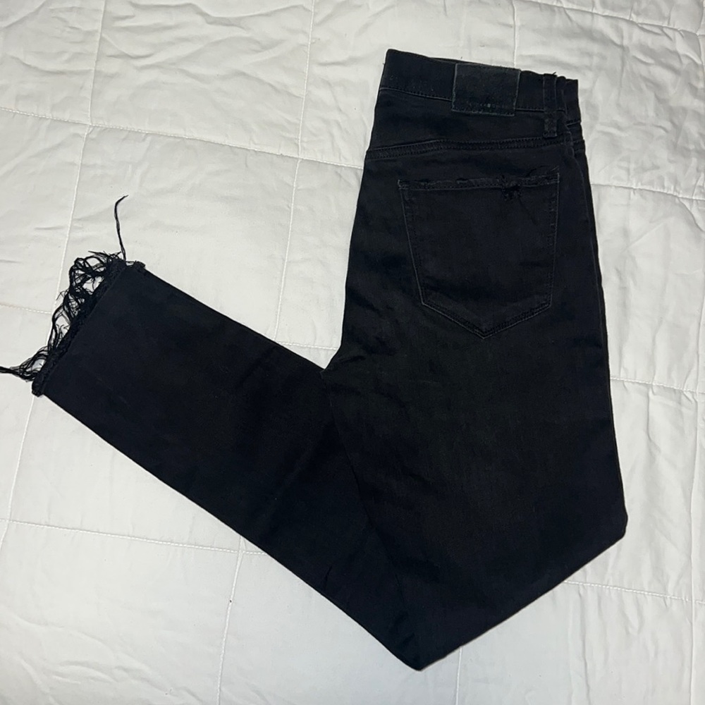Lucky Brand High-Rise Raw Hem Distressed Black Skinny Jeans Size 6 / 28 Women’s